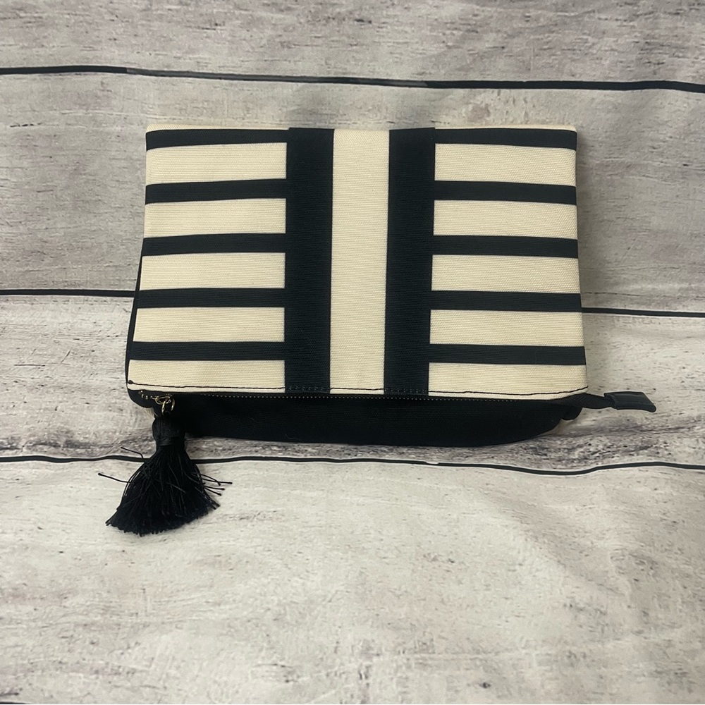 SUMMER & ROSE CANVAS FOLD OVER CLUTCH NWOT